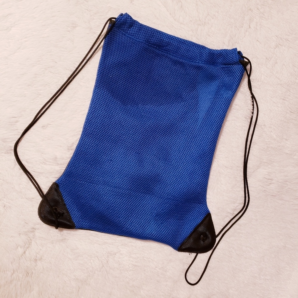 🌷 String backpack & pins - Picture 6 of 8